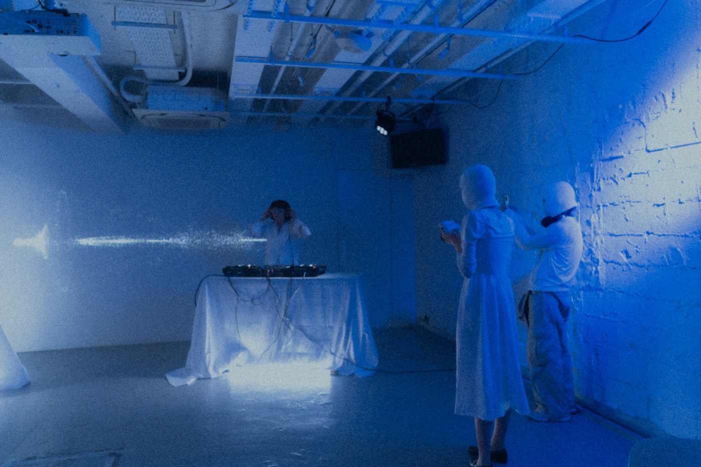 The silent space in blue light